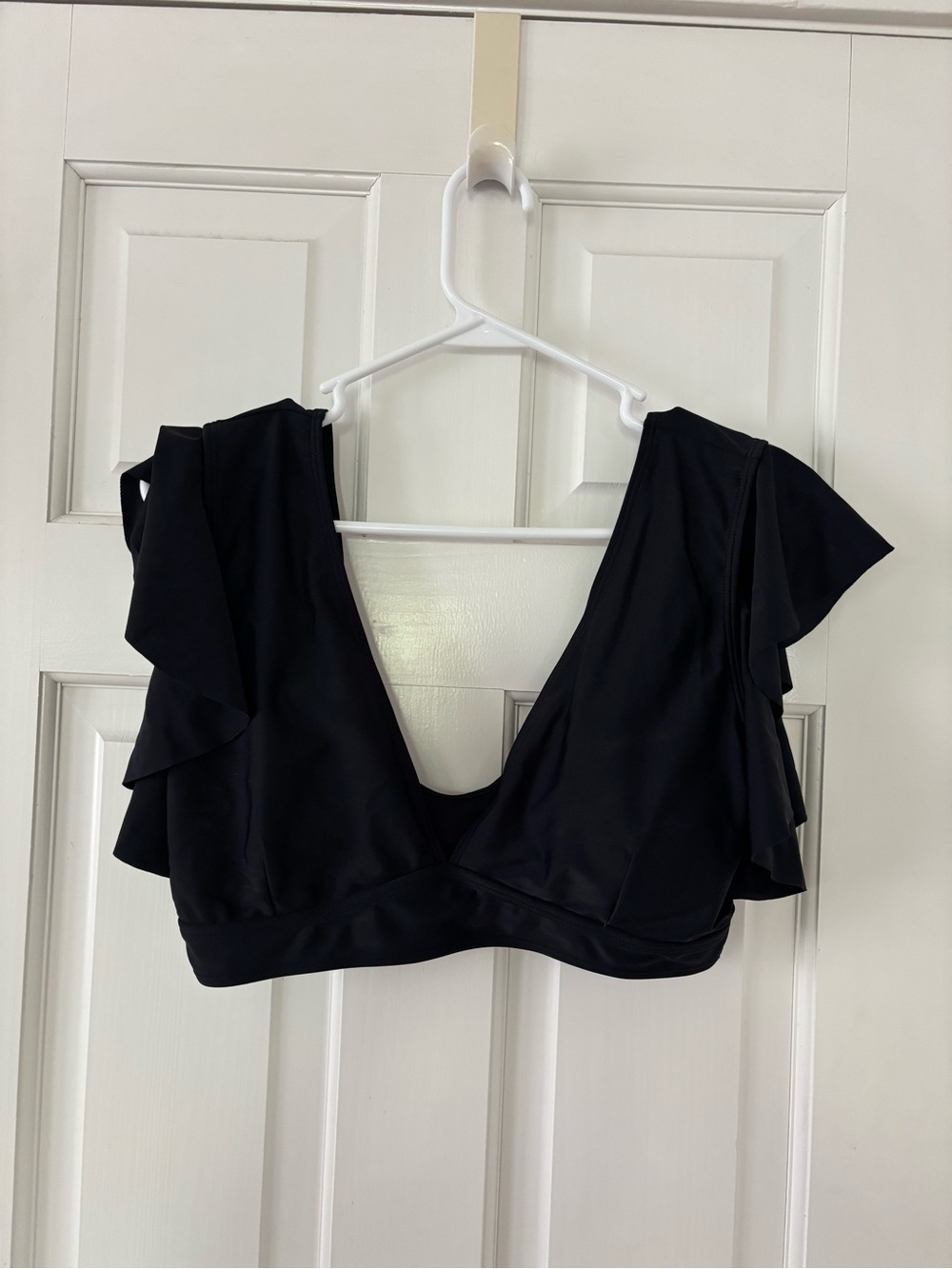 Black Ruffle-Sleeve Women's Bikini Top - Stylish V-Neck Swimwear